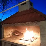 Kutija With Heated Pool شقة *