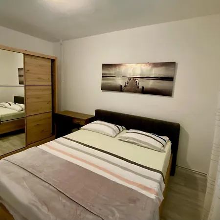 Apartman Kutija With Heated Pool *