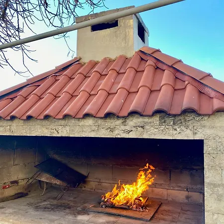Lejlighed Kutija With Heated Pool Sveti Filip i Jakov