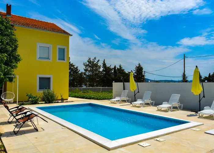 Kutija With Heated Pool شقة سفيتي فيليب ياكوف